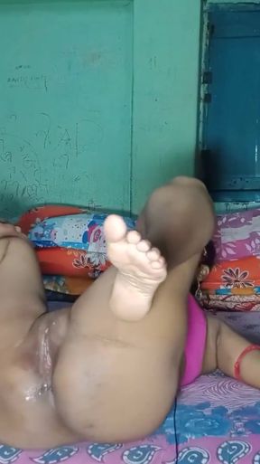 Bangalipinki vabi stepmom and stepson calibration kiya or sex enjoy kiya   Clip 1