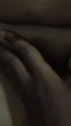 T-shirt wearing aunty sex with boyfriend   Clip 2