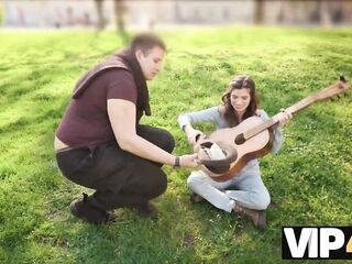 Singer sold her twat