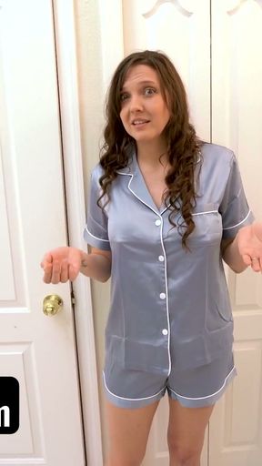Hot Step-Mother Gives Stepson Viagra Pills By Mistake &amp; Now Has to Fuck the Boner Away - PervMom   Clip 1