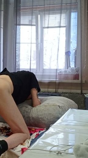 neighbor milks dick then makes a deep blowjob before cumshot   Clip 1