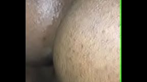 Meti&eacute_ndolo por el culo a la negra sabrosa ass interracial gape jamaican