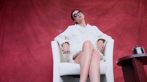 Arrogant Smoking (HDTVWMV) – Carrie