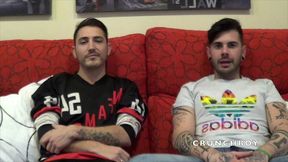 son premier film porno avec un mec domianteur tatoue