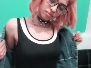 Colegiala otaku se graba despues de la escuela y se filtra el video
