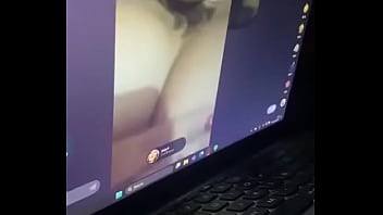 enferma milf, se excita al mirar mi pene