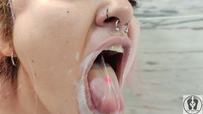 4K Tongue Mouth Uvula Face Toothbrushing Good Quality Image