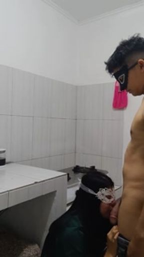 Main Cepet Di Dapur crott di dalem