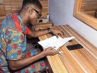 How Nigerian Student Melissa Enticed and Screwed Her Lecturer to Pass Her Last Exams in University
