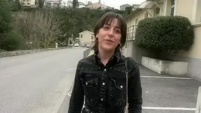 Tutty, 29, has found his calling! - Jacquie et Michel TV