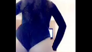 Hostel girl Twerking