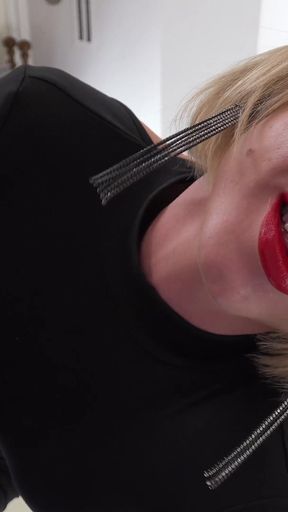 742 Burning Passion of Her Red Shiny Lips