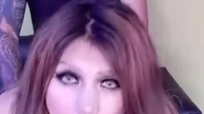 despues de que estaba leyendo mi novia se puso caliente y me pidio que le rellenara el culo con todo mi semen mientras la escuchaba gemir de placer y le nalgueaba sus ricas nalgas dandome sentones