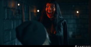 Lesbian Vampire Transformation Cosplay with Little Puck &amp; Veronica Leal - Big Tits Milf Sexy Kissing