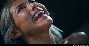 Lesbian Vampire Transformation Cosplay with Little Puck &amp; Veronica Leal - Big Tits Milf Sexy Kissing