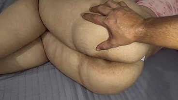 Madrastra MILF Colombiana de culo grande “No tienes condon, me vayas a embarazar”
