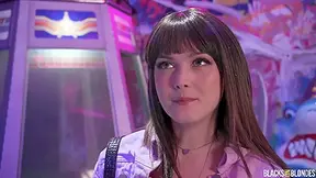 Adventure At The Arcades - Jade Valentine