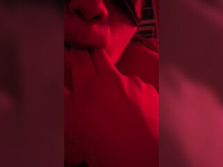 Hice un increíble oral job joy a mi mejor amigo hice que terminara en mi boca!!!!!!