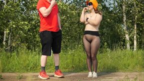 omg...STRANGER AND A DIRTY WEBCAM MODEL OUTDOOR