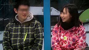 231124卒業旅行中の男女の友達でおせっせ022