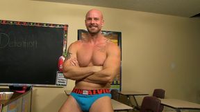 On Set with Muscled Mitch