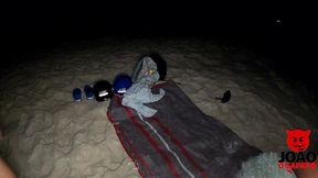 baiana quis dar no meio da praia do nudismo no rio de janeiro- preta fogosa - joao o safado
