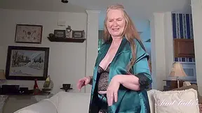 Maggie Her New Robe & Lingerie, Then Masturbates For You