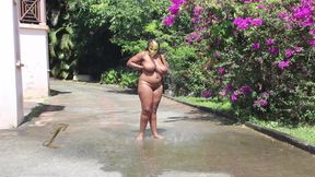 Exhibe Mouille