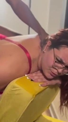 Late Night Links: Sofiee Soles Gets Backshots From Blvck Rose