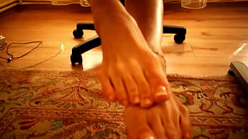 Office Foot Job