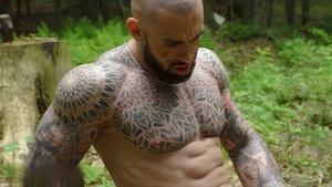 HotAFmen: Animalistic Solo Session with Axel Reed
