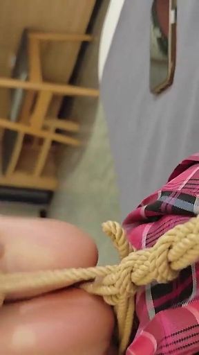Couples Game, a First-person Perspective Recording the Girlfriend Who Is Bound