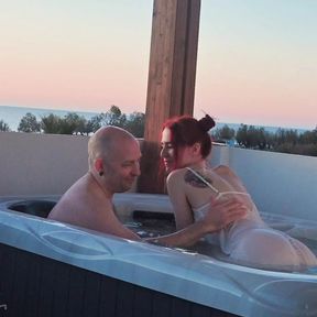 Hot tub sunrise blowjob