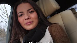 StrandedTeens: Nailing along with hitchhiker Vanessa Decker
