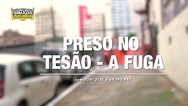 POLICIAL PAUZUDO , COME CU DE FUGITIVO.