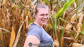 Risky Sex , Chubby Teen 18+ Fucked In Cornfield And Got Caught