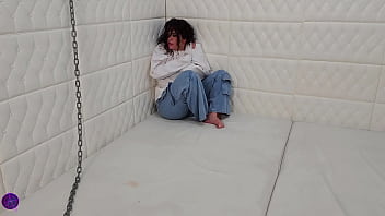 Victoria Voxxx &amp_ The Tickle Monster