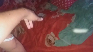 Rico como me follo a mi hermanastra a escondidas