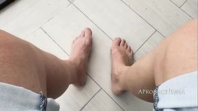 Dirty feet worship and piss drinking
