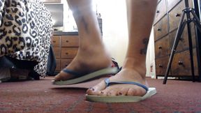 Flip flop slapping walking