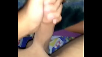 Alguien me ayuda a sacar mi leche