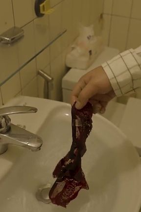 Jinbaona Rents an Apartment with a Lovely Ghost Who Gives Blowjobs