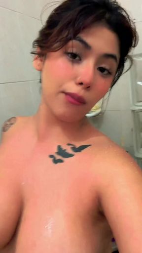 Big-titted onlyfan shows off her ass