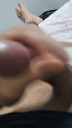 I brought a lot with my bitch, she emptied me, but I couldn't stand it and jerked off afterwards!   Clip 1