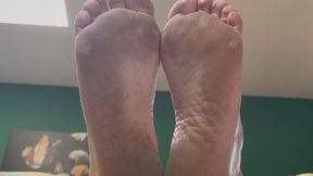 Dirty Stinky Feet Humiliation and Findom Drain Cashcock Scammed by Filthy Soles