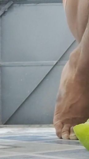 Gay ladka apni Gand mein khire ko Basa kar maar raha hai   Clip 1