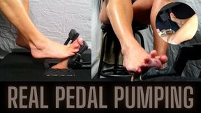 NEW 2025! Gas Pedal Footjob Hot Gym MILF Gets Cum On Her Toes