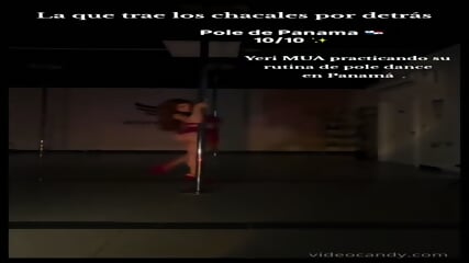 Yeri Mua Pole Dance.