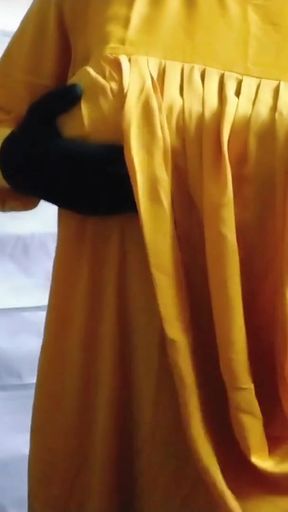 Indian desi newly married girl want to hardcore fuck full hindi audio   Clip 1