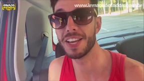 Rafael Mieto – FETICHES – CHUPANDO ROLAS NO CARRO